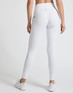 Gia - White