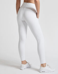 Gia - White